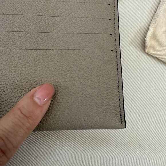 Auth Louis Vuitton Felicie Pochette Bicolor Monogram Empreinte Leather Dove Gray - Picture 15 of 16